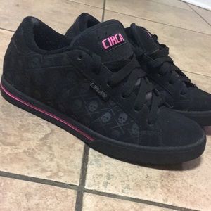 womens skate shoes cheap